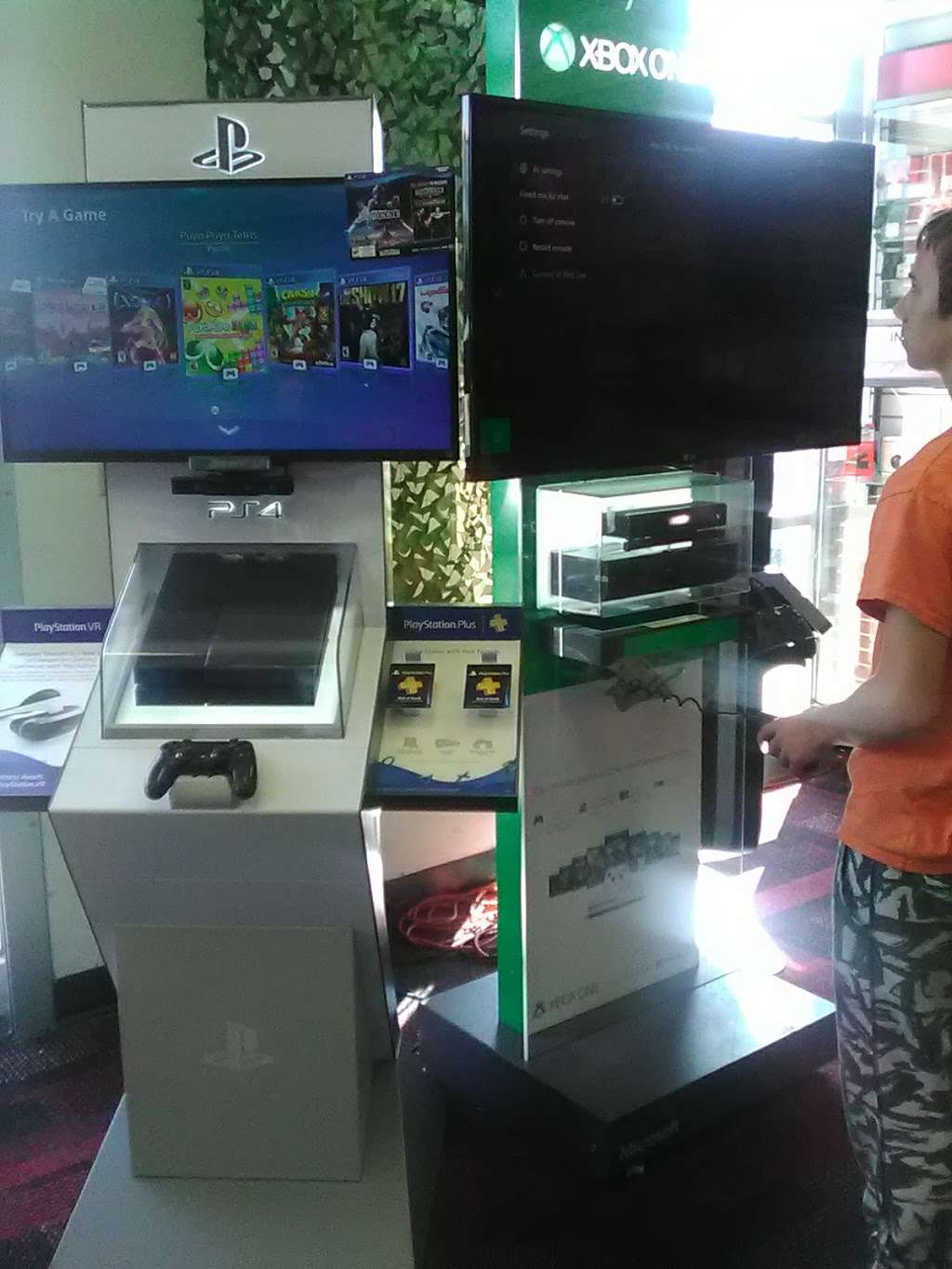 GameStop | 4219 S Scatterfield Rd, Anderson, IN 46013, USA | Phone: (765) 622-0979