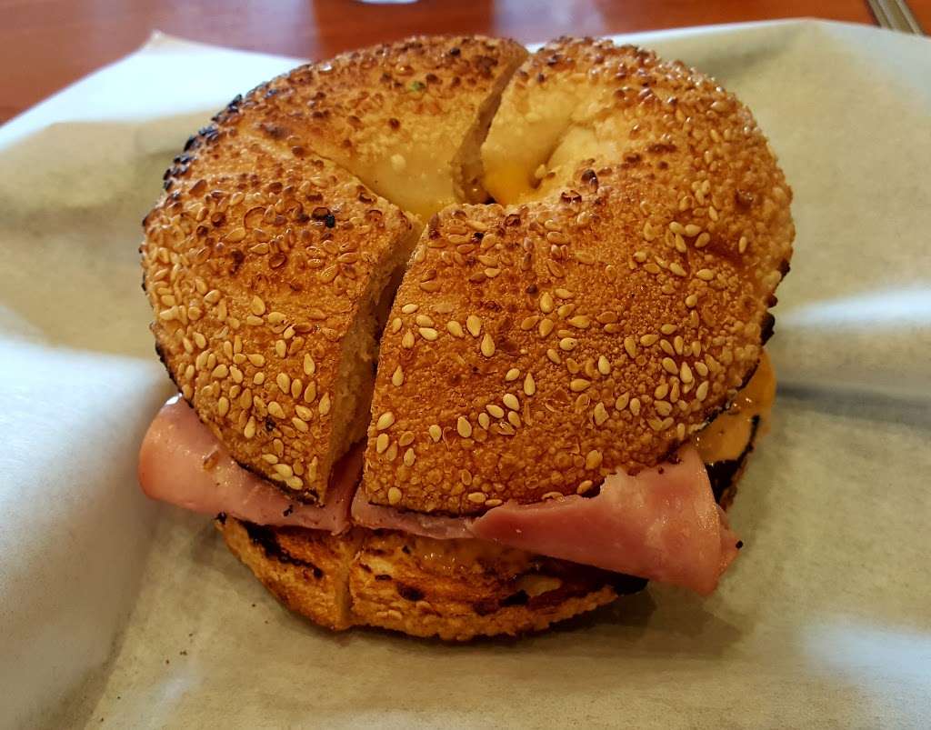 Latte Da Bagelry and Grill | 21612 Plano Trabuco Rd # H, Trabuco Canyon, CA 92679 | Phone: (949) 589-6405