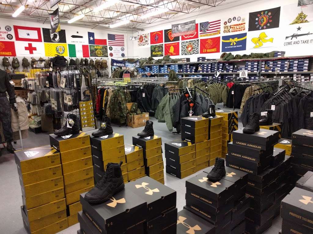 Top Brass Military & Tactical | 2500 North Fwy, Houston, TX 77009, USA | Phone: (713) 695-9517