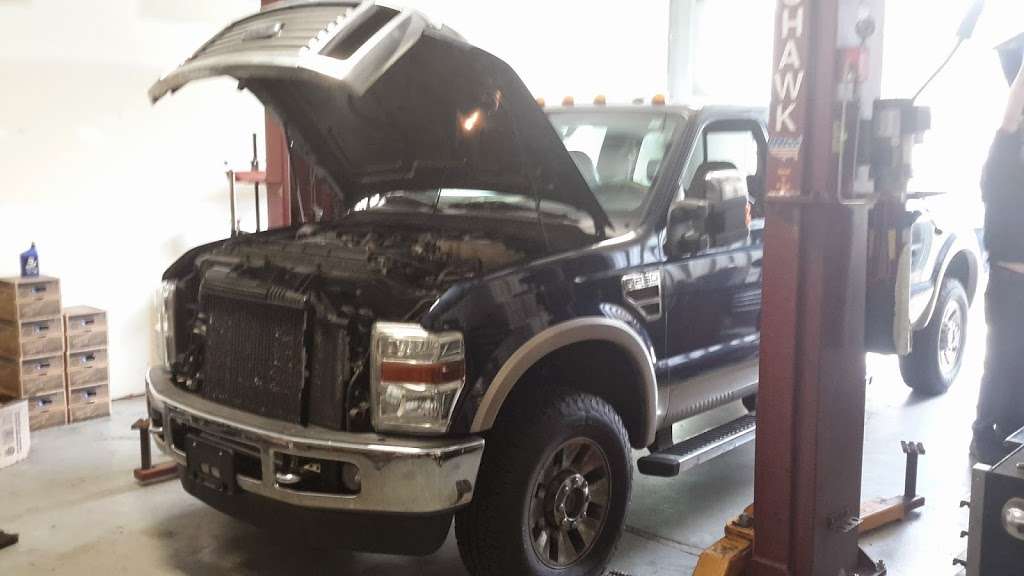 Robs Truck & Auto Repair | 7 W George St, Westminster, MD 21157, USA | Phone: (410) 871-4800