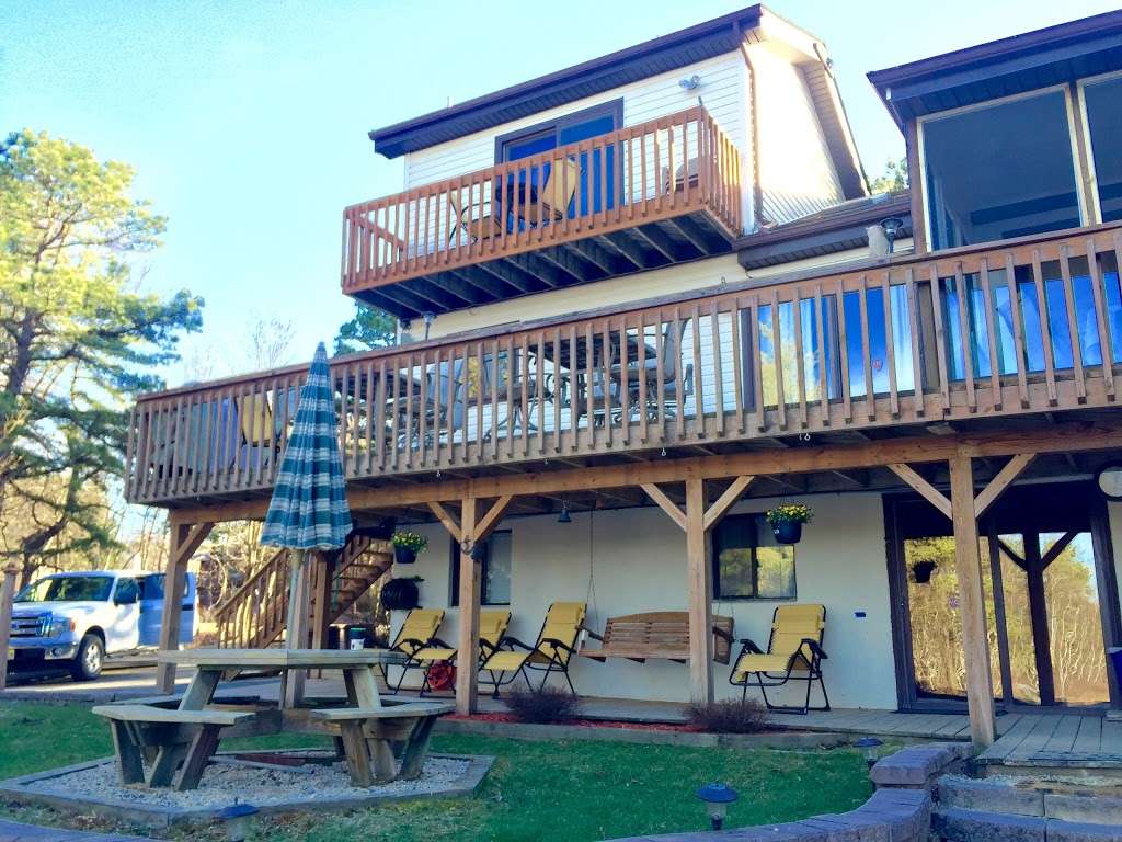 Pocono Lakefront Vacation Rental | 107 English Ivy Ct.,, Long Pond, PA 18334, USA | Phone: (253) 335-0892