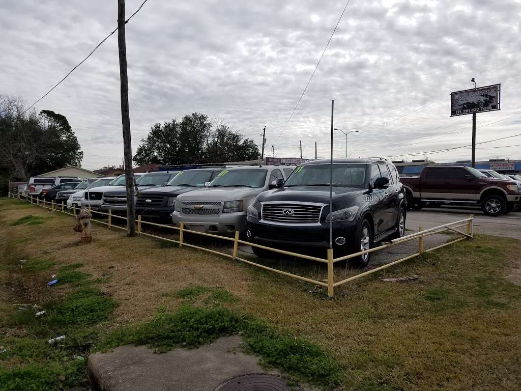 Orozco Cars & Trucks Inc | 1400 N Main St, Baytown, TX 77520, USA | Phone: (281) 837-7635