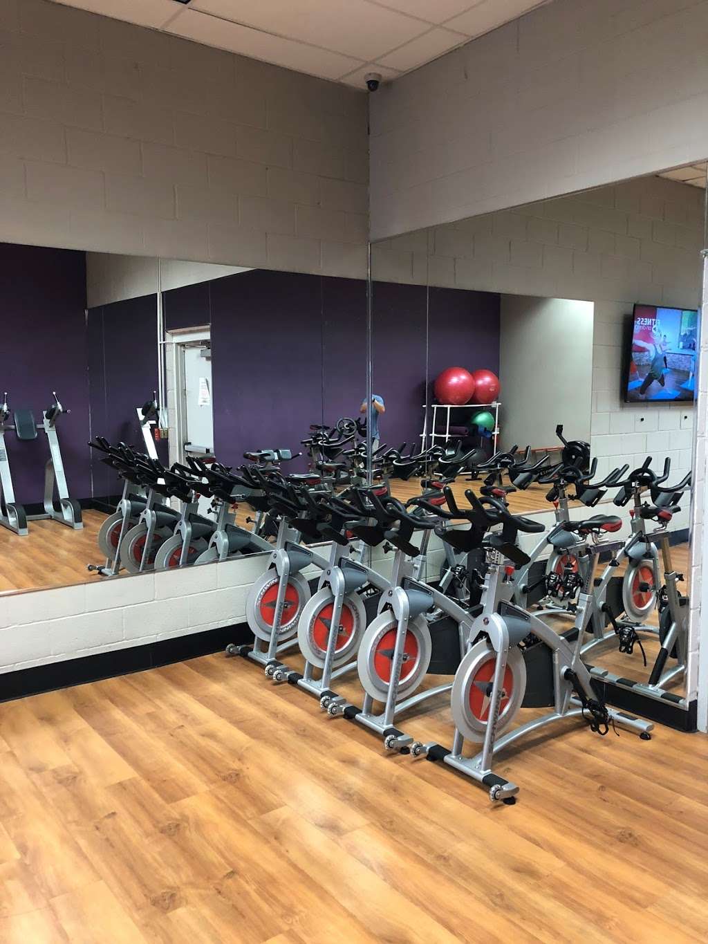 Anytime Fitness Lakewood Colorado | 2585 S Lewis Way, Lakewood, CO 80227 | Phone: (303) 986-1632