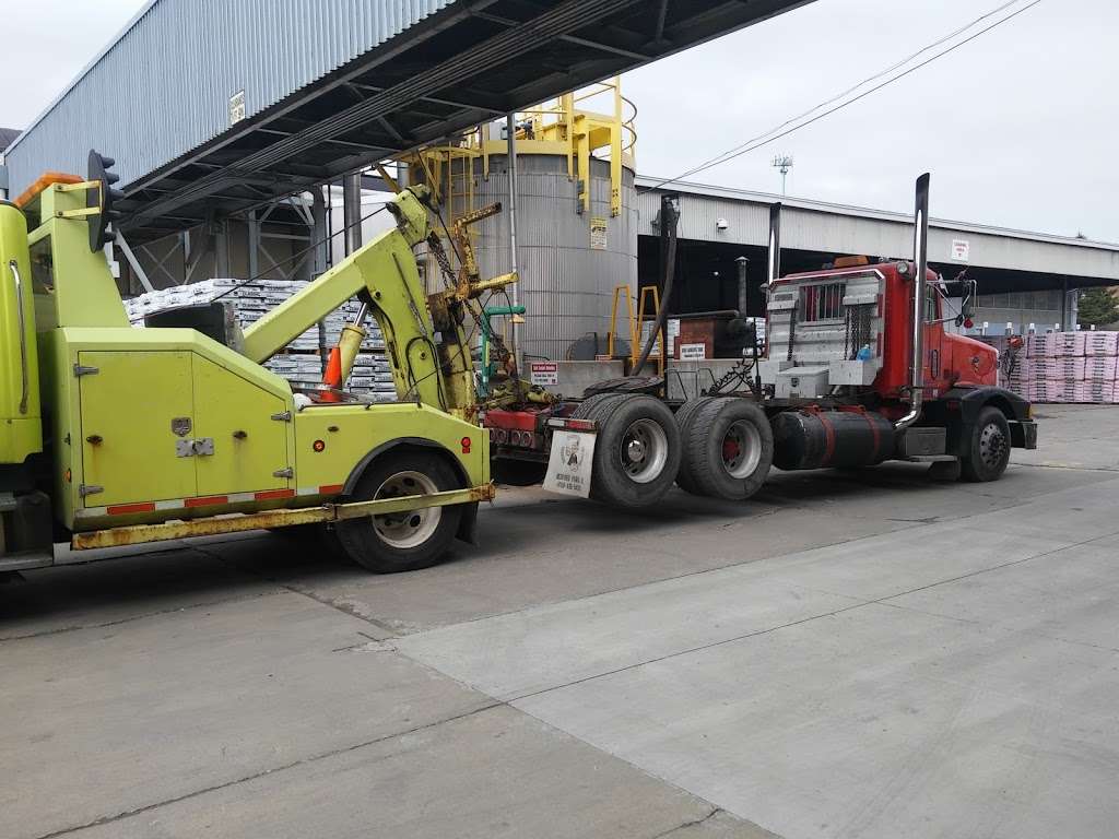 HEAVY DUTY Towing & Recovery Inc. | 7541 Roberts Rd, Bridgeview, IL 60455, USA | Phone: (708) 945-6509