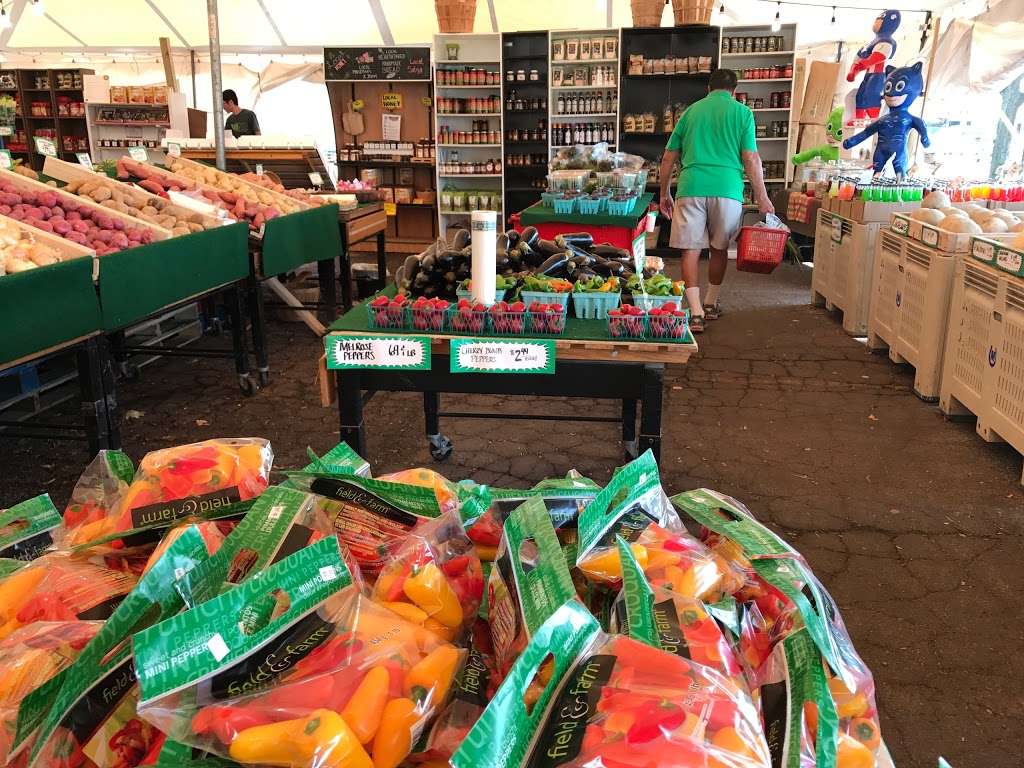 Toms Farm Stand Bartlett | 105 E Lake St, Bartlett, IL 60103