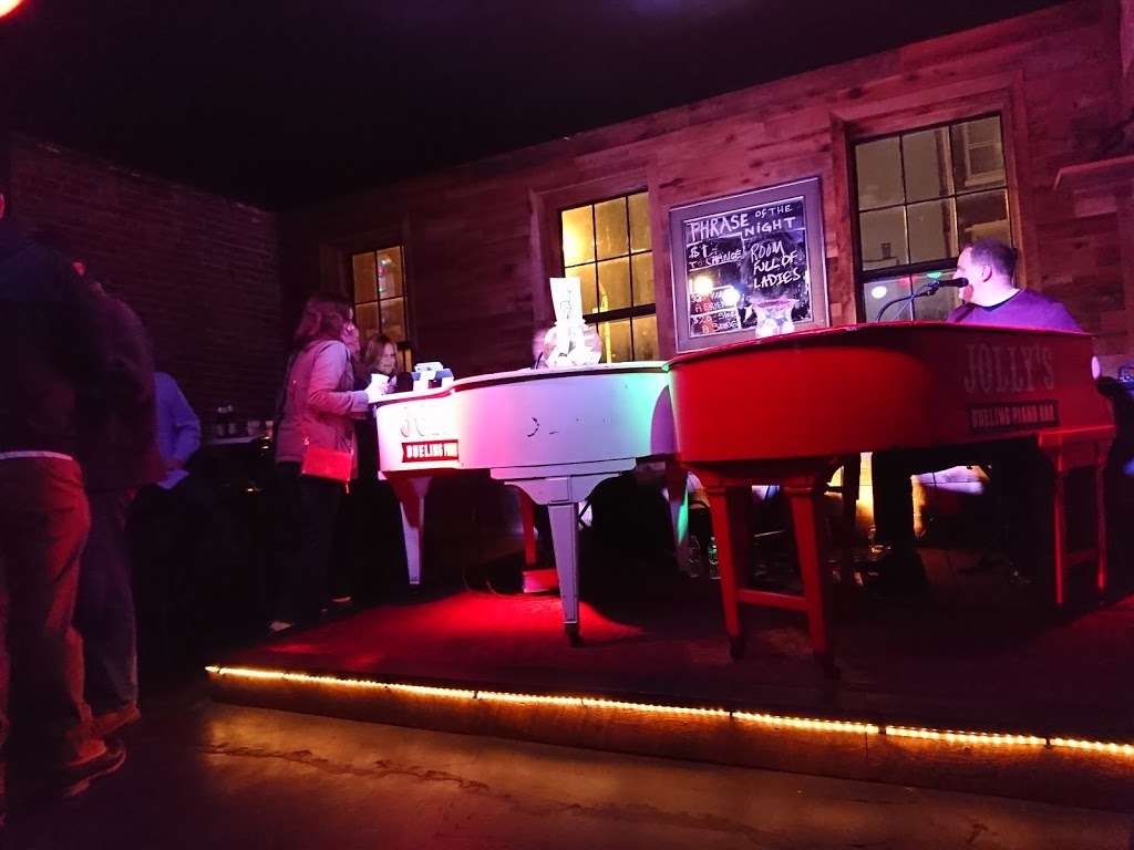Jollys Dueling Piano Bar | 110 Chestnut St, Philadelphia, PA 19106, USA | Phone: (215) 238-1333