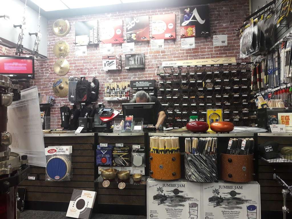 Guitar Center | 16745 North Fwy, Houston, TX 77090, USA | Phone: (281) 537-9100