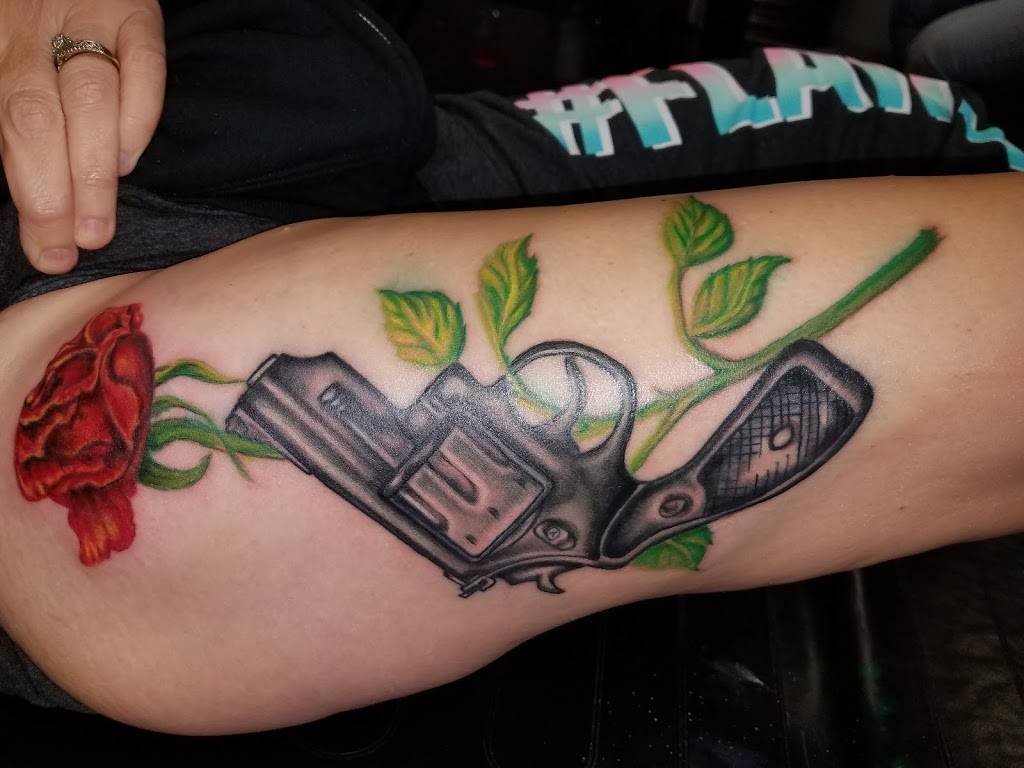 22 Caliber Tattoo Studio South | 3501 Parsons Ave, Columbus, OH 43207, USA | Phone: (614) 333-3377