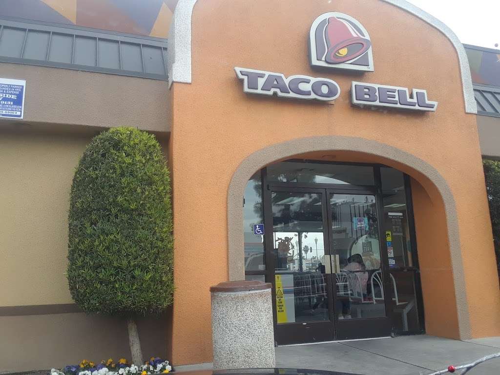 Taco Bell | 241 E Compton Blvd, Compton, CA 90220, USA | Phone: (310) 898-2178
