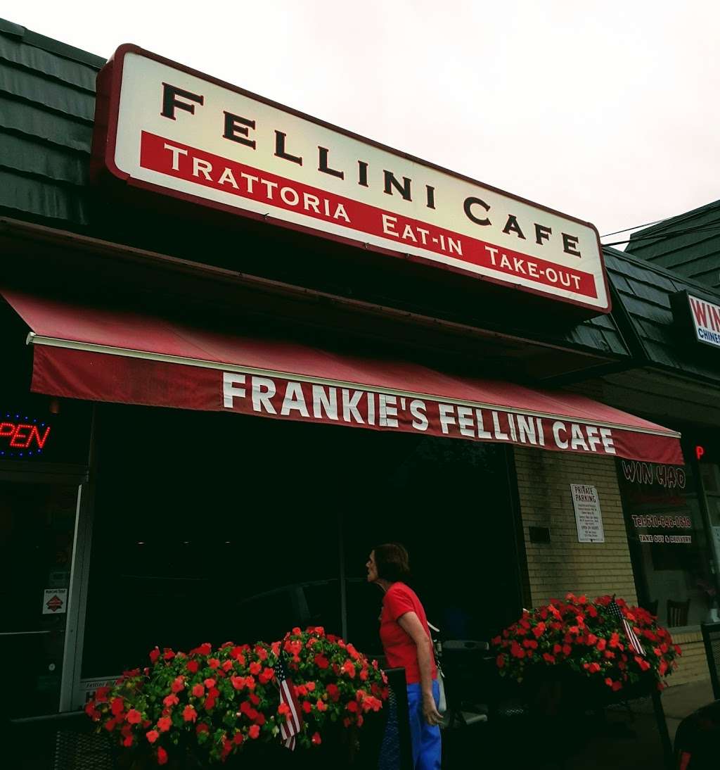 Frankies Fellini Cafe | 678 Lancaster Ave, Berwyn, PA 19312, USA | Phone: (610) 647-1737