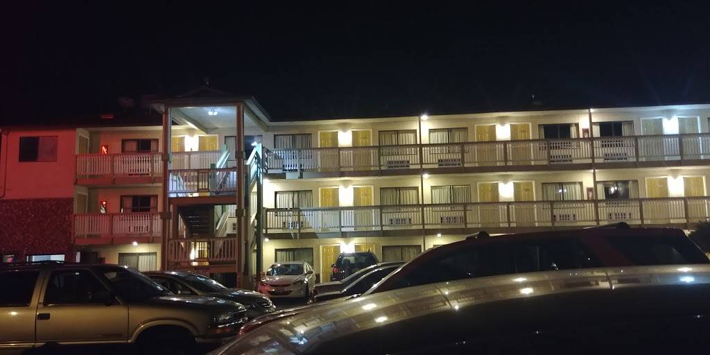 Nites Inn Motel | 11746 Aurora Ave N, Seattle, WA 98133 | Phone: (206) 365-3216