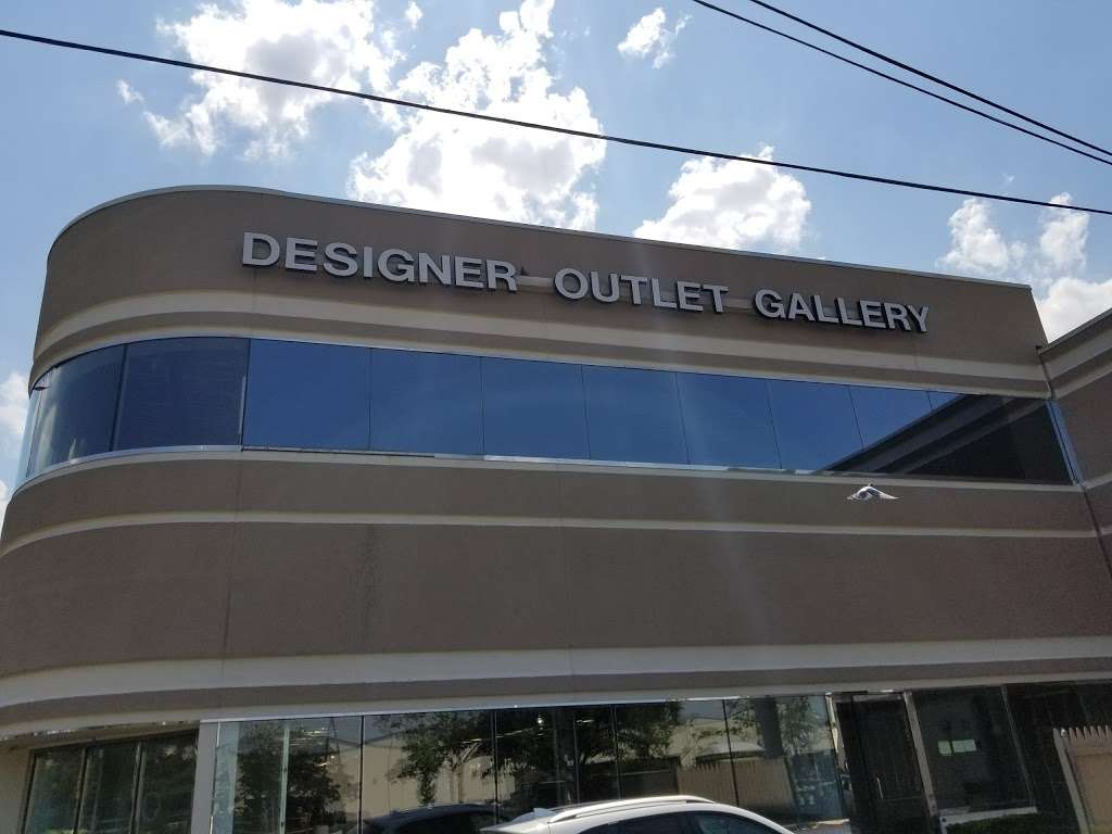 Designer Outlet Gallery | 55 Hartz Way # 24, Secaucus, NJ 07094, USA