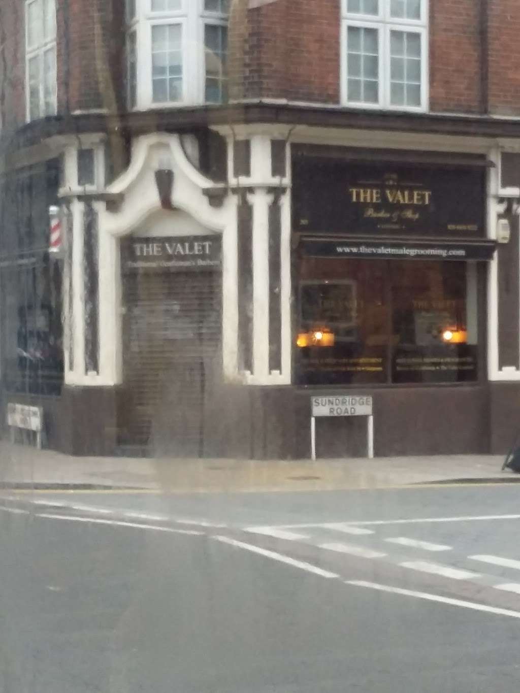 The Valet London | 205 Lower Addiscombe Rd, Croydon CR0 6RA, UK | Phone: 020 8656 9222