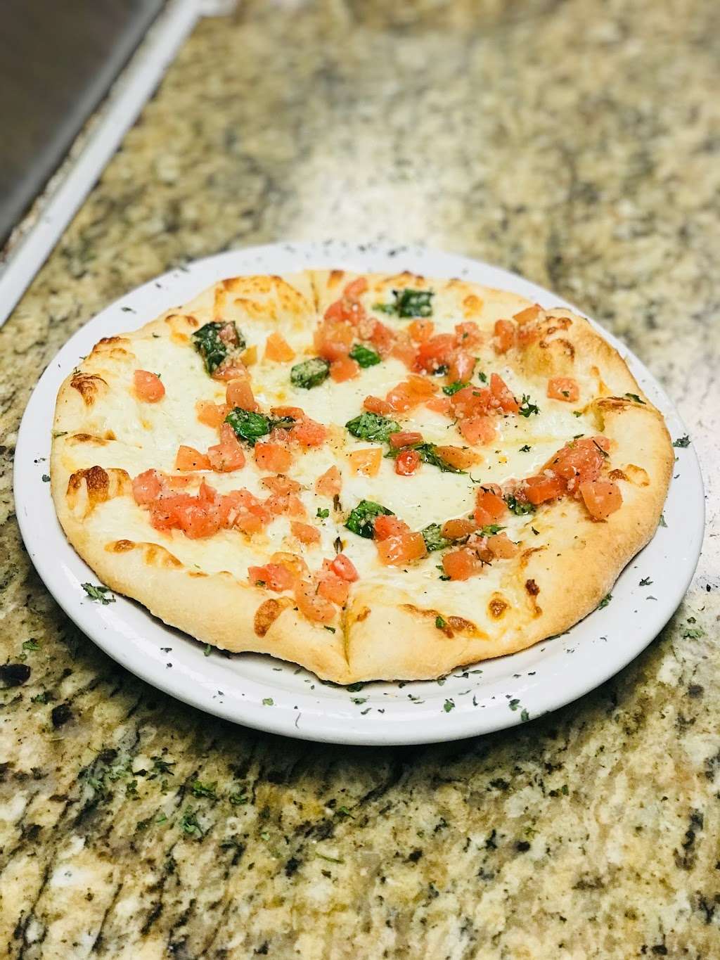 Annas Italian Restaurant | 150 Old Fair Grounds Way, Kilmarnock, VA 22482, USA | Phone: (804) 435-8960