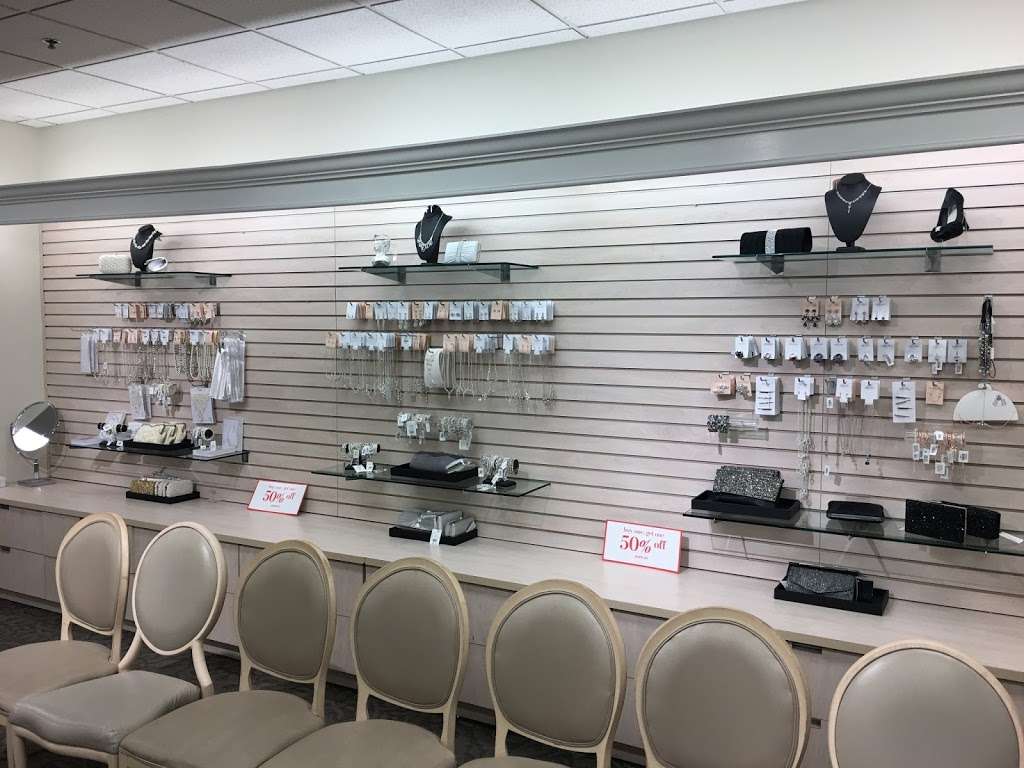 Davids Bridal | 6320 Ritchie Hwy, Baltimore, MD 21061 | Phone: (410) 789-7308