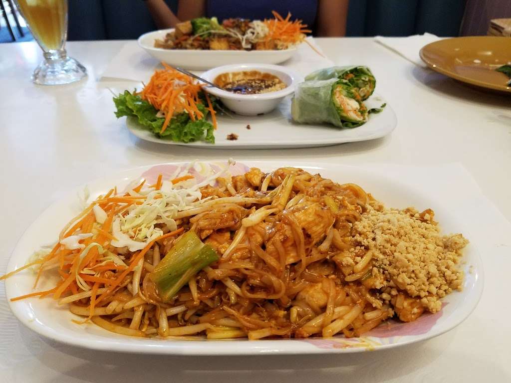 Blue Elephant Thai Cuisine | 718 W Channel Islands Blvd, Port Hueneme, CA 93041, USA | Phone: (805) 382-9717