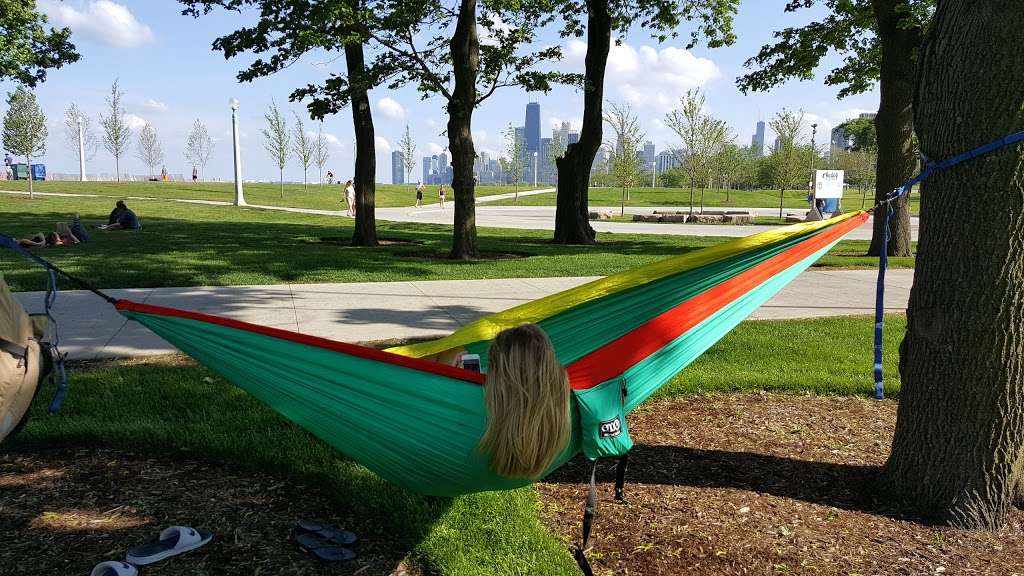 Fullerton and Lake Front Trail | Lakefront Trail, Chicago, IL 60614, USA