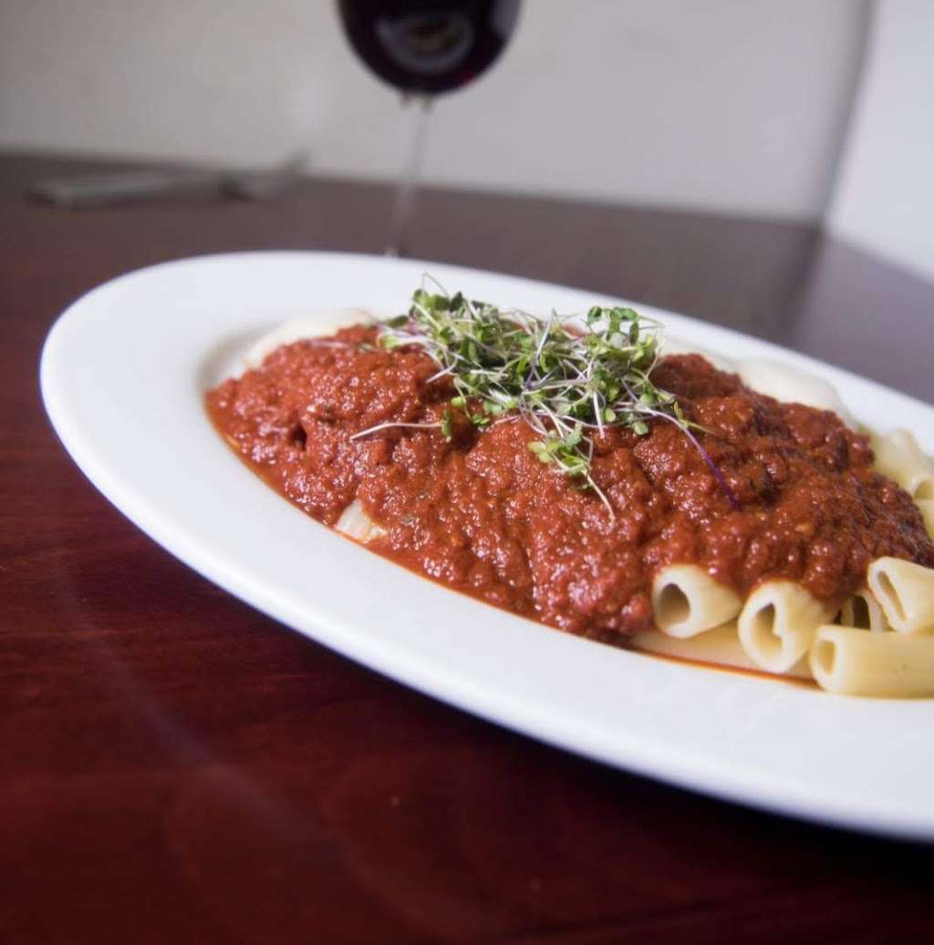 Leandros Italian Restaurant & Tavern | 402 Turnpike St, South Easton, MA 02375, USA | Phone: (508) 297-0366