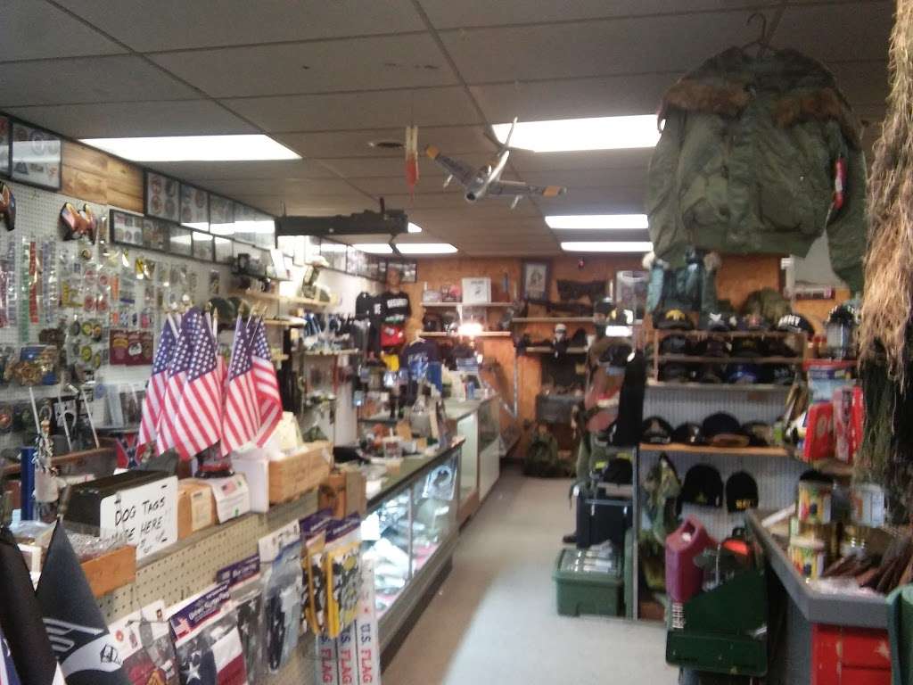 Romans Army Store | 4369 Sunset Pike, Chambersburg, PA 17202, USA | Phone: (717) 263-3700