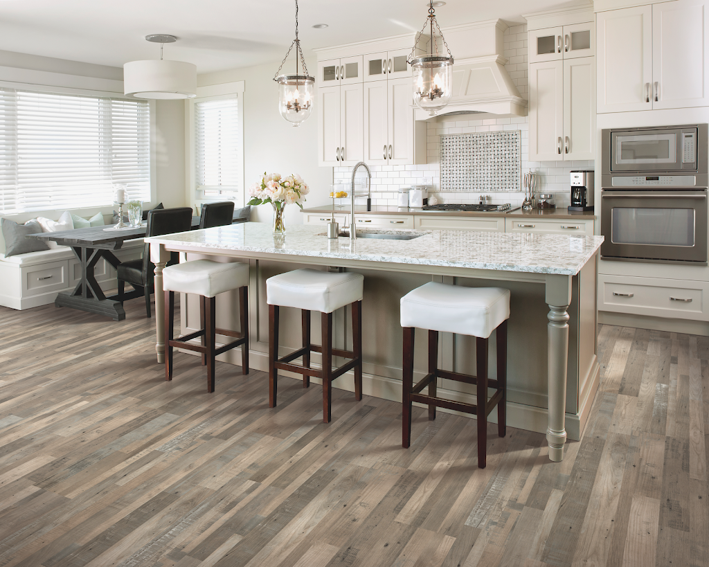 Flooring Expo by Carpet King | 1845 County Rd D E, Maplewood, MN 55109, USA | Phone: (651) 779-7576