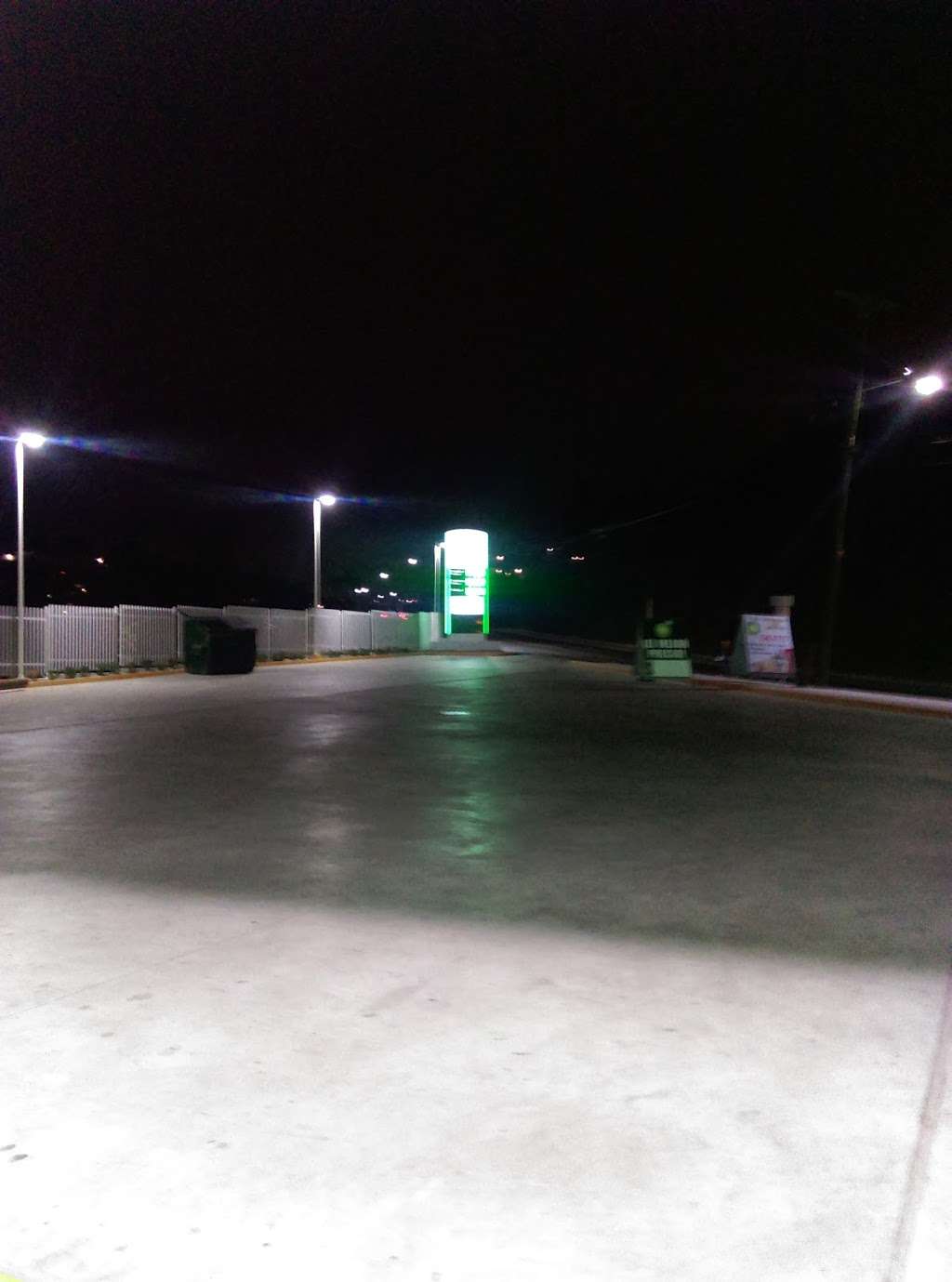 BP Gas Station & VIP Market New | Blvd. Cuauhtemoc Sur, Col de los Maestros, 22640 Tijuana, B.C., Mexico