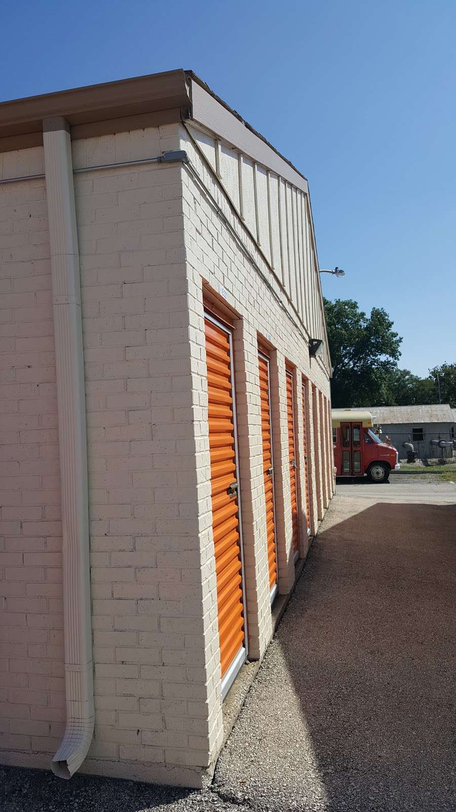 Public Storage | 9820 Holmes Rd, Kansas City, MO 64131, USA | Phone: (816) 787-0148