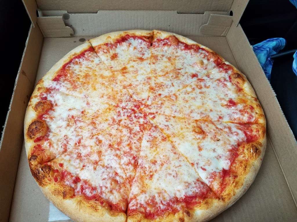 Jireh Pizzeria | 416 Main St, White Haven, PA 18661 | Phone: (570) 443-7000