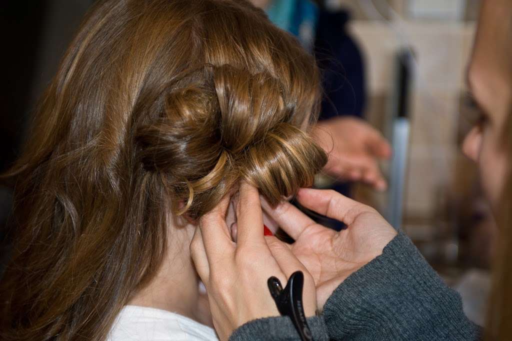 Moniques Home Hairdressing | High Roding, Dunmow CM6 1NZ, UK | Phone: 07515 265089