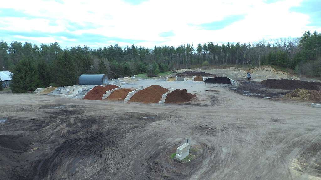 Hollis Landscape Materials | 244 Depot Road, POBox 43, Hollis, NH 03049, USA | Phone: (603) 465-7002