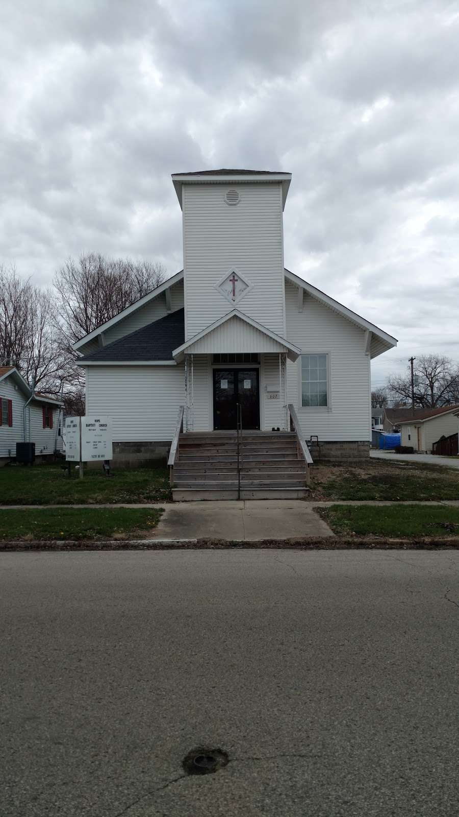 Hope Baptist Church | 602 N Arthur St, Rushville, IN 46173, USA