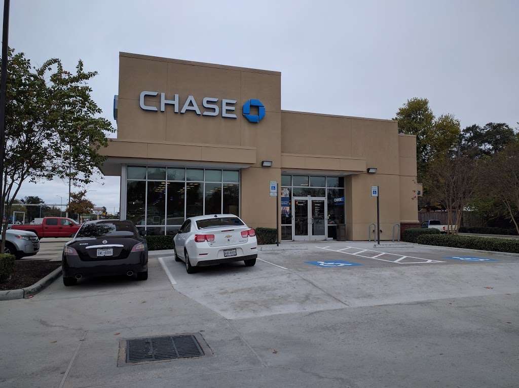 Chase Bank | Photo 1 of 5 | Address: 3209 N Shepherd Dr, Houston, TX 77018, USA | Phone: (713) 869-5428
