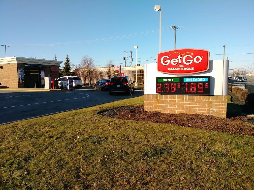 Giant Eagle Getgo | 3038 W 117th St, Cleveland, OH 44111, USA | Phone: (216) 941-9024