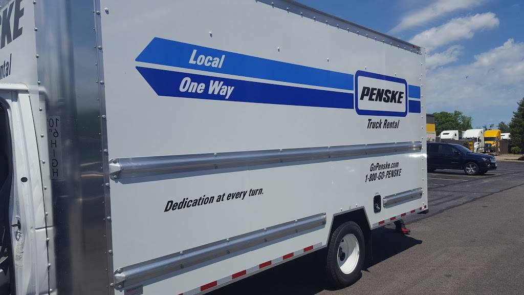 Penske Truck Rental | 7600 1st Pl, Oakwood, OH 44146, USA | Phone: (440) 232-5995