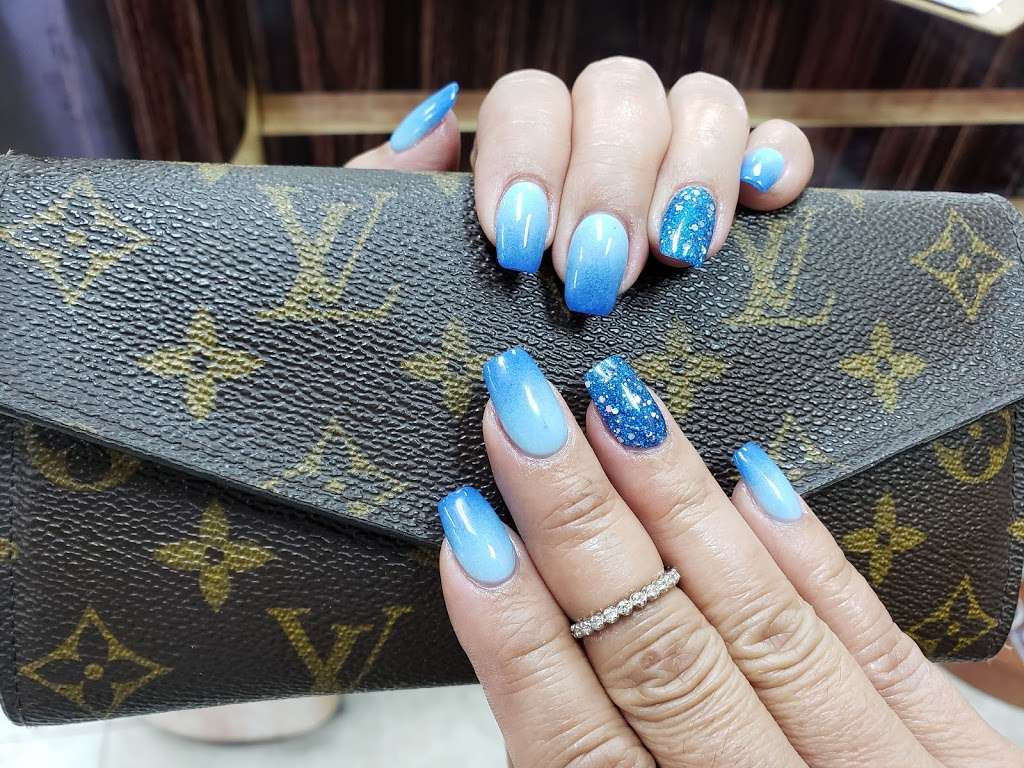 LV Nails & Spa  Top Nails Salon in Los Alamitos California 90720