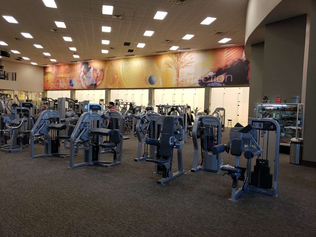 LA Fitness | 200 New World Way, South Plainfield, NJ 07080 | Phone: (908) 755-3104