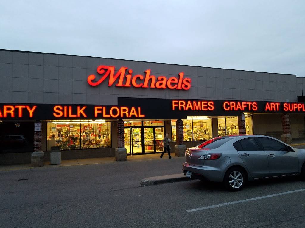 Michaels | 66 W 66th St, Richfield, MN 55423, USA | Phone: (612) 861-9666