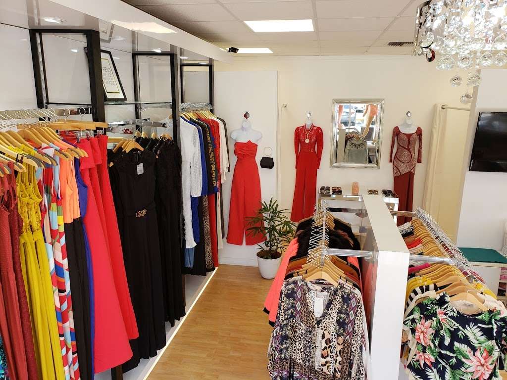 La Epoca Fashion Boutique Miami Lakes | 7580 NW 186th St #102, Hialeah, FL 33015, USA | Phone: (786) 518-2852