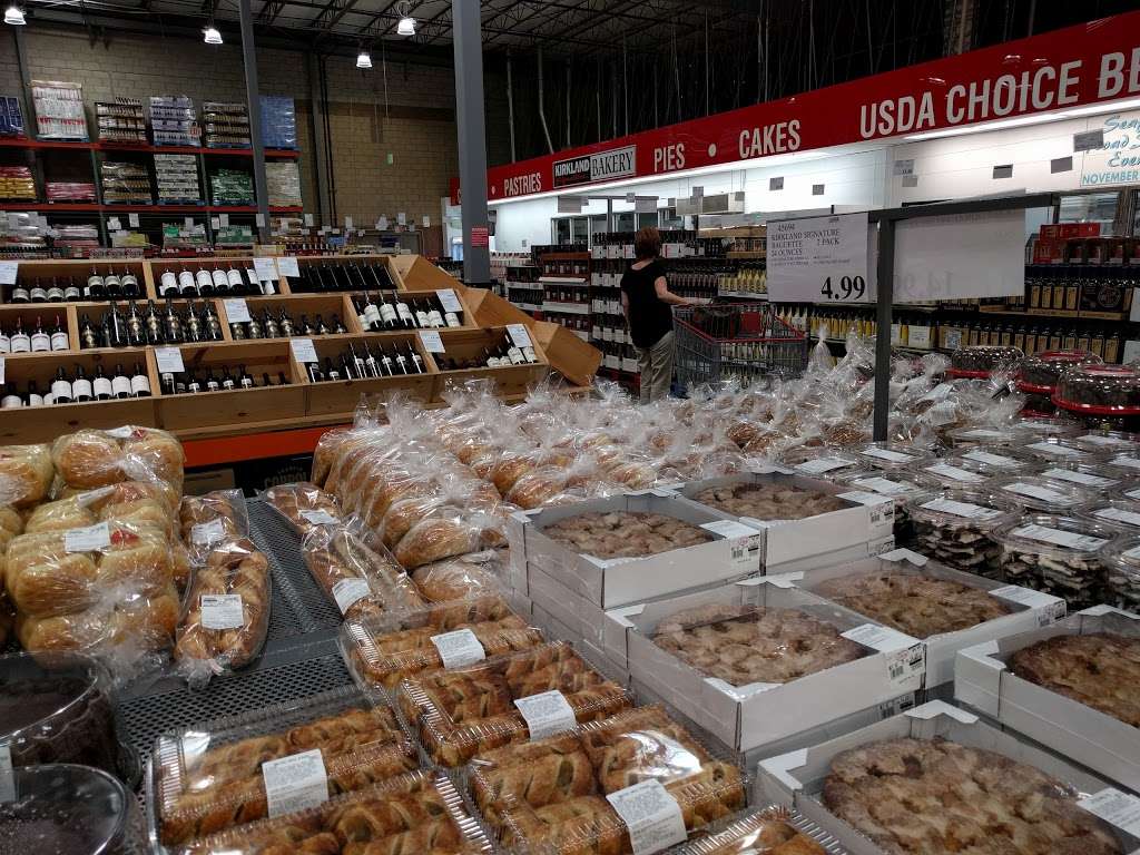 Costco Bakery | 13111 Peyton Dr, Chino Hills, CA 91709, USA | Phone: (909) 464-2900