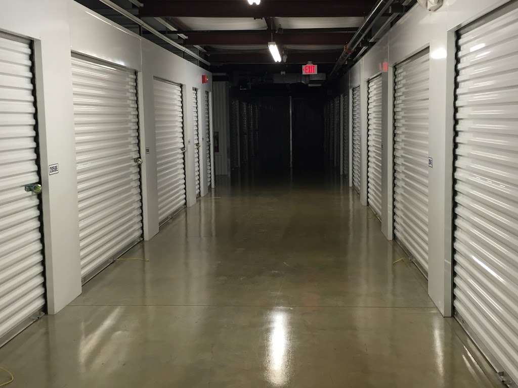 Extra Space Storage | 1008 Greenhill Rd, West Chester, PA 19380 | Phone: (610) 918-6100