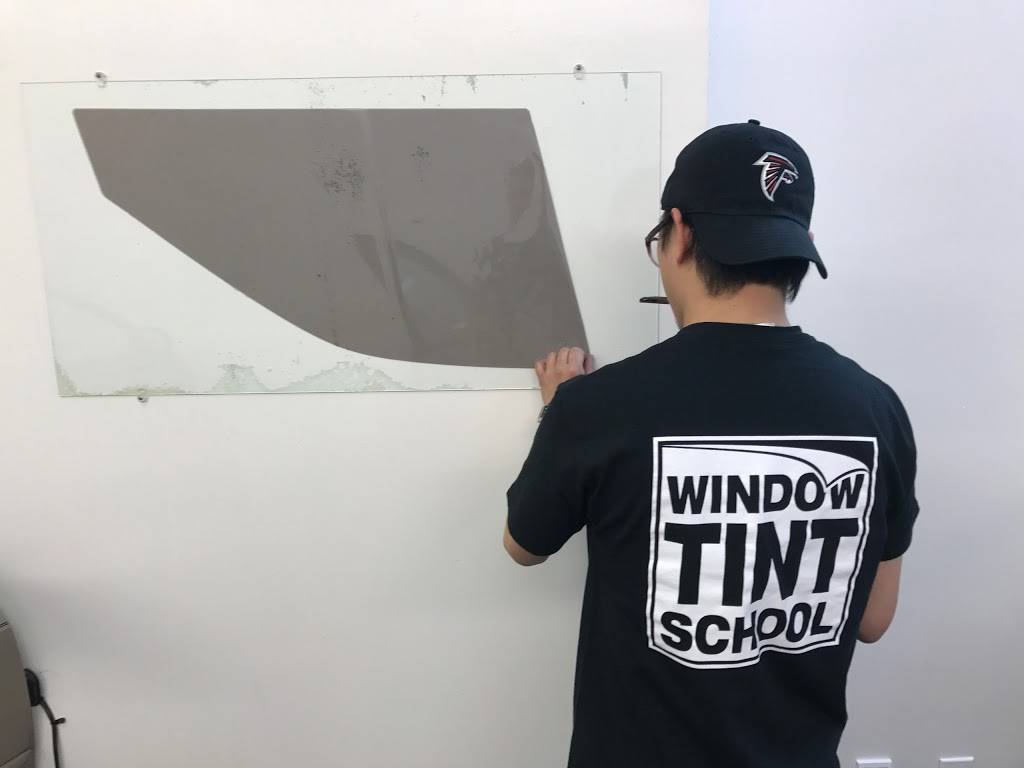 Window Tint School | 320 Dundas Dr #1, Jacksonville, FL 32218, USA | Phone: (904) 297-8468