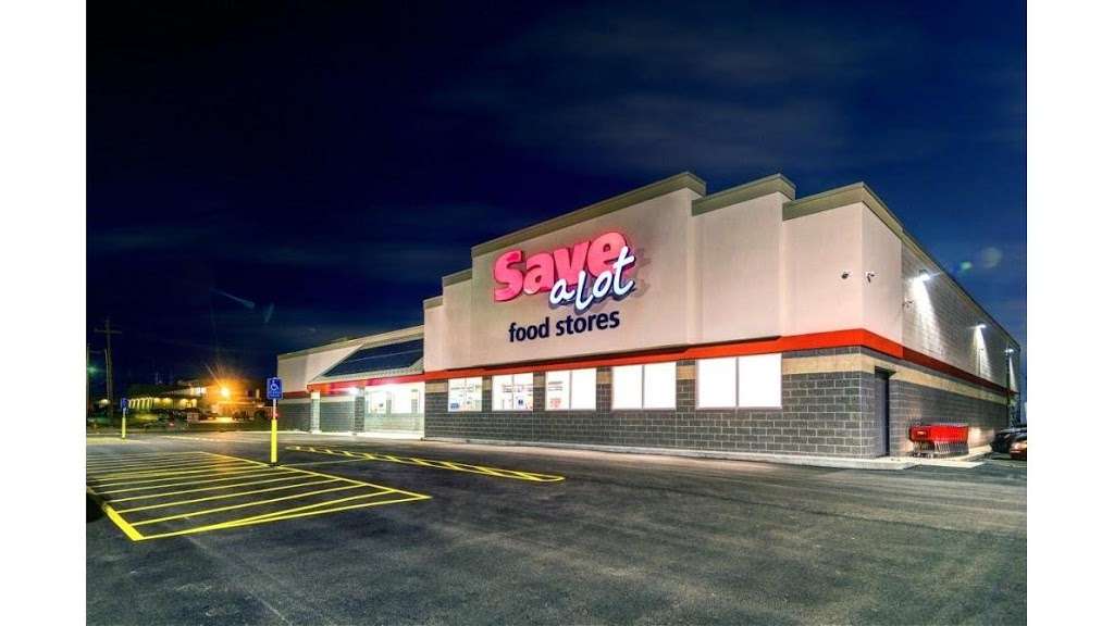 Save-A-Lot | 3310 Chicago Rd S, Chicago Heights, IL 60411 | Phone: (708) 756-2447