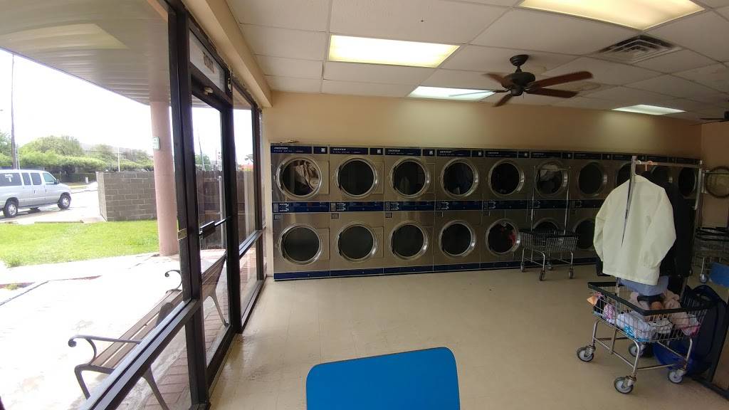 Star Coin Laundry & Bundle Services | 2825 Belt Line Rd #102, Garland, TX 75044 | Phone: (972) 414-1310