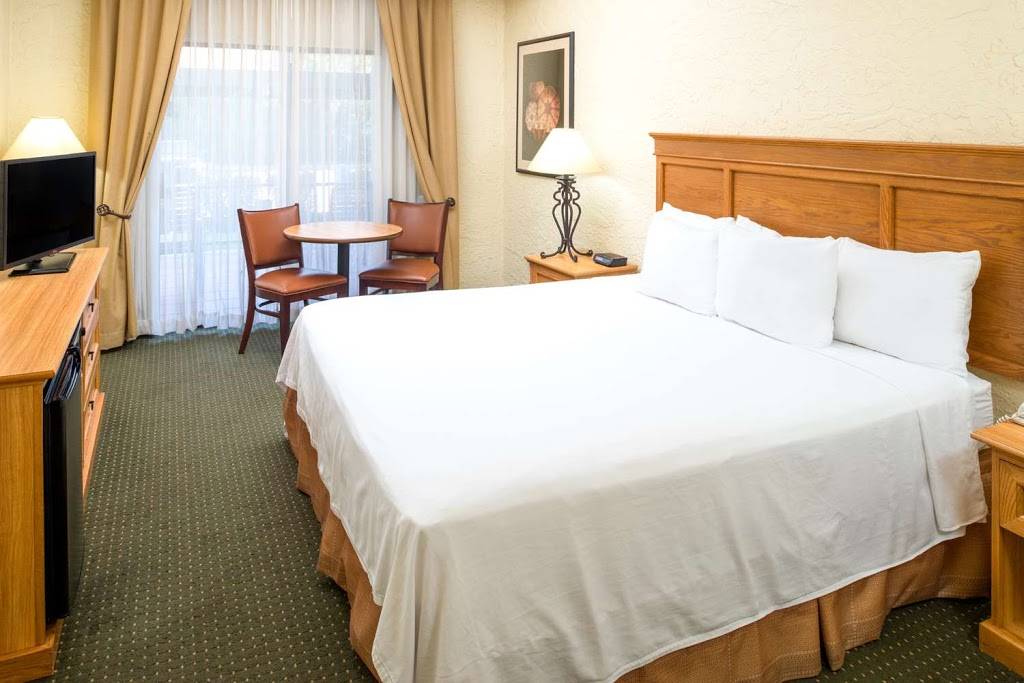 Days Inn & Suites by Wyndham Scottsdale North | 7330 N Pima Rd, Scottsdale, AZ 85258 | Phone: (480) 948-3800