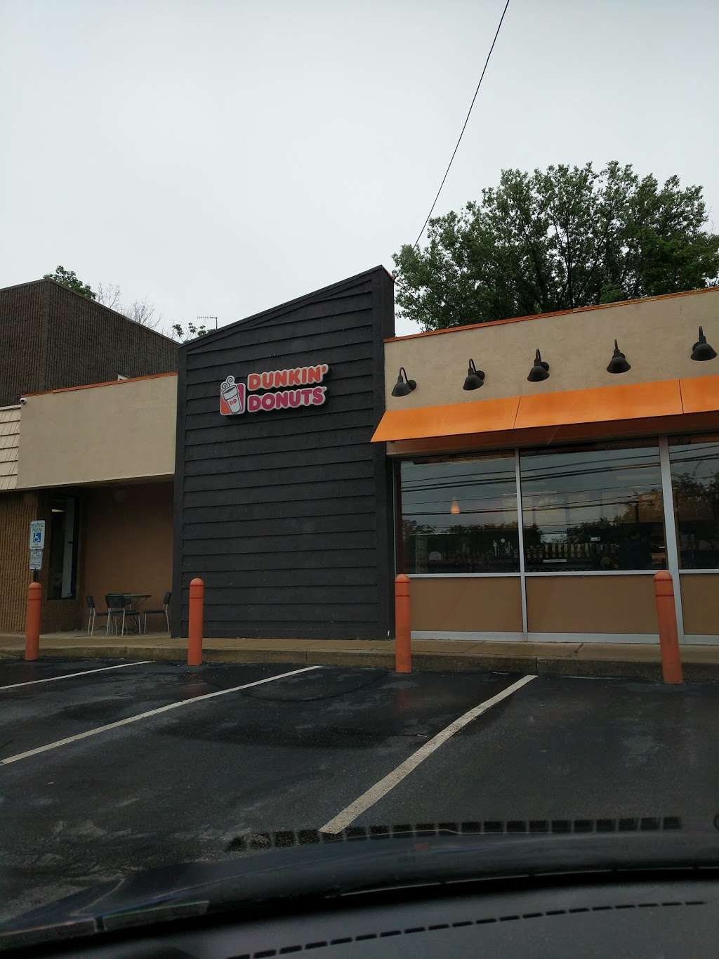 Dunkin Donuts | 318 E Lincoln Hwy, Exton, PA 19341, USA | Phone: (610) 363-8393