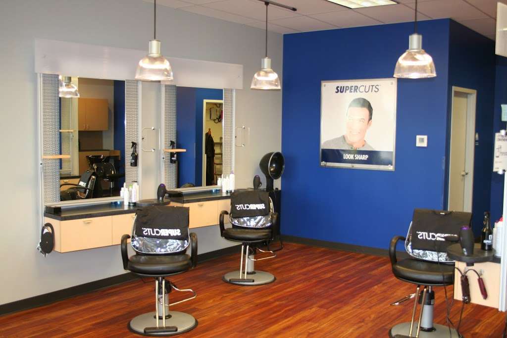 Supercuts | Quivira Retail Building, 11929 W 119th St, Overland Park, KS 66213, USA | Phone: (913) 353-1950