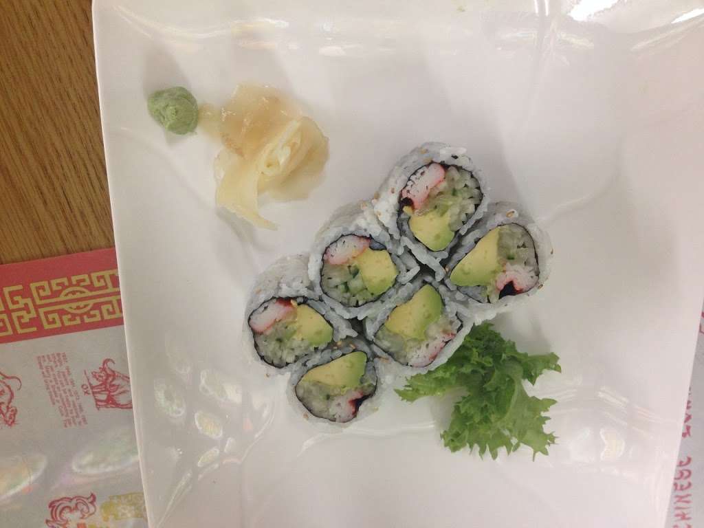 TingJiang Chinese Food & Sushi, 107 Main St N, Woodbury, CT 06798, USA