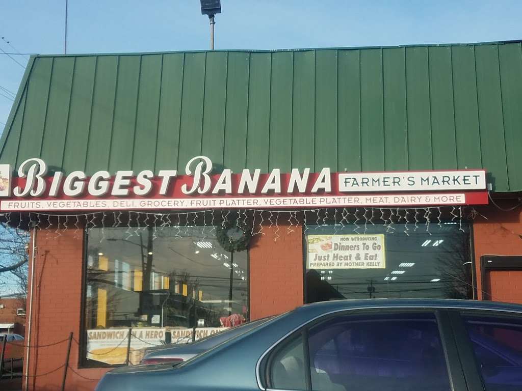 Biggest Banana | 3359 Long Beach Rd, Oceanside, NY 11572, USA | Phone: (516) 766-3289