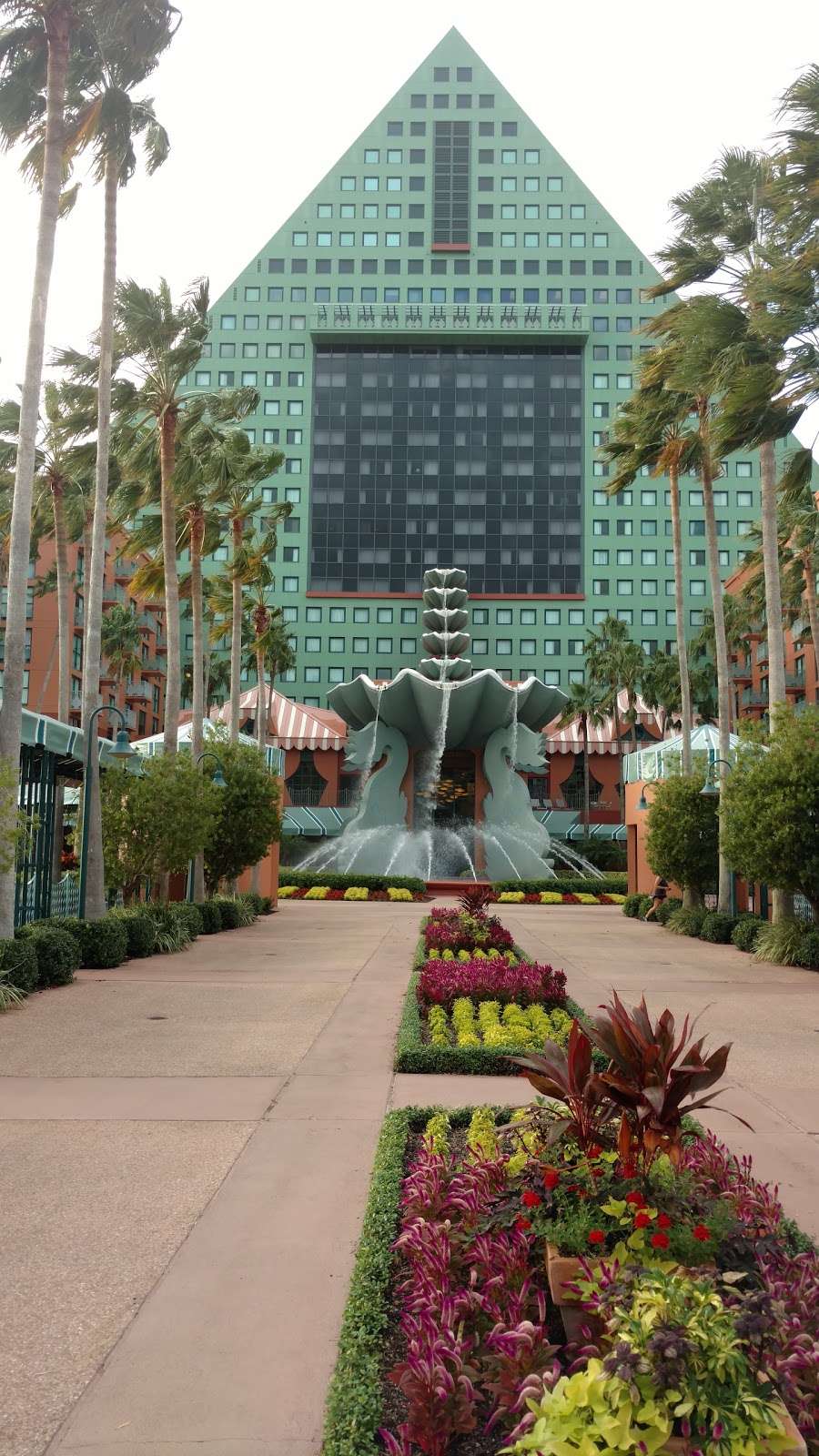 The Fountain Eats and Sweets | Walt Disney World Dolphin, Orlando, FL 32836, USA