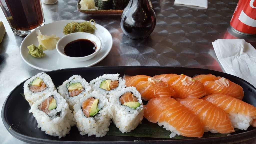 Onami Sushi | Oakwood Parade, Oakwood Hill, Loughton IG10 3EL, UK | Phone: 020 8508 8883