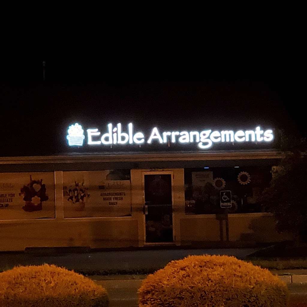 Edible Arrangements | 537-1 County St, Taunton, MA 02780, USA | Phone: (508) 824-1110